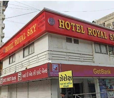 Hotel Royal Sky Ahmedabad Exterior foto