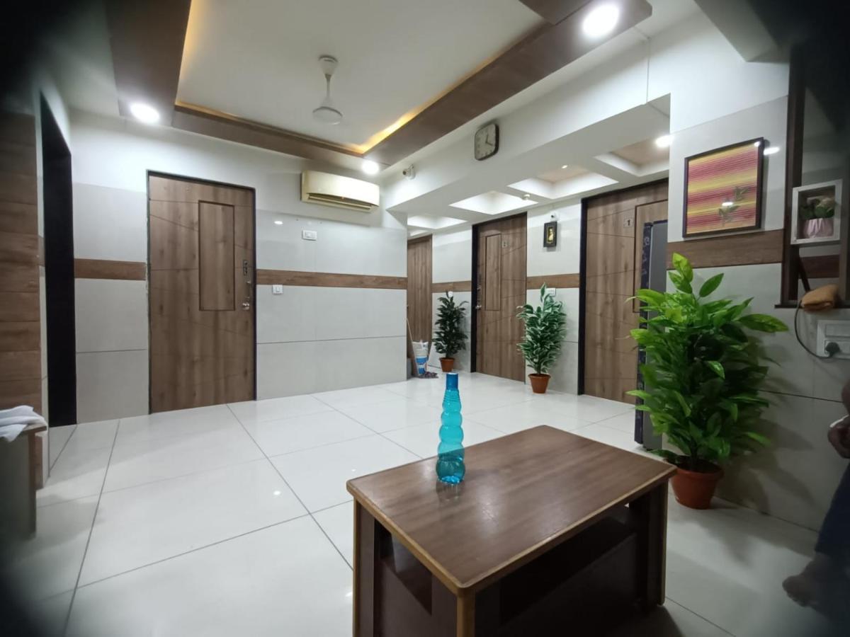 Hotel Royal Sky Ahmedabad Exterior foto